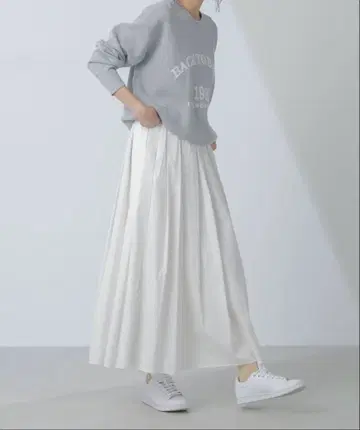 나노 유니버스 화이트 플레어 스커트 프리 사이즈