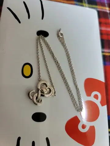 헬로키티 실버 하트형 펜던트 목걸이