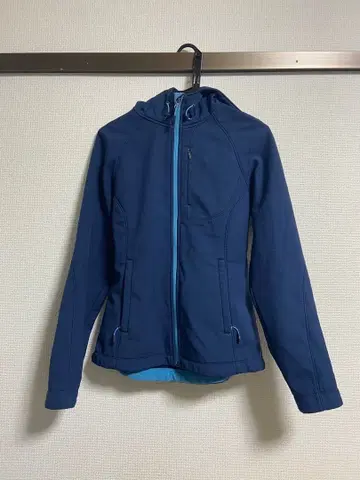 네이비 후드 부착 슬림핏 후드티