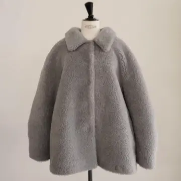 새상품 OHGA 무스탕 코트 그레이 신색