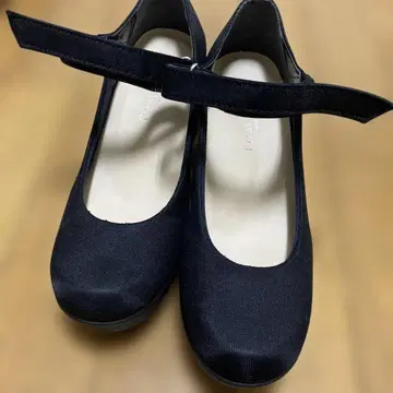 first contact 펌프스 22cm