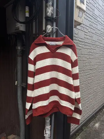 60s 아크릴 보더 니트