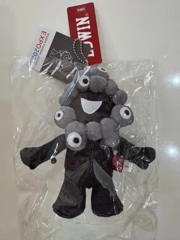 [ 새상품 ] 오사카 만박 블랙 미야쿠미야쿠 EDWIN 콜라보 S 사이즈