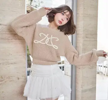 택 포함 새상품 다리치 로고 와플 니트탑 베이지
