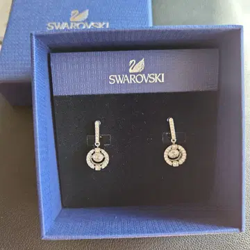 Swarovski 귀찌 Sparkling Dance