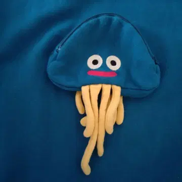 graniph 드래곤 퀘스트 콜라보 맨투맨 L 사이즈