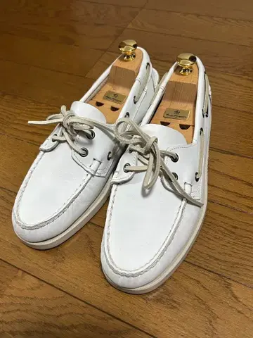 SEBAGO 화이트 데크 슈즈 7.5 41