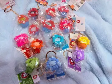 최애 컬러 클리어 컬러 블랙 산리오 미야쿠미야쿠 키링 컴플리트