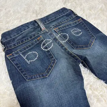 미사용 새상품 bebe 스톤 장식 다크 데님 부츠컷 팬츠 24