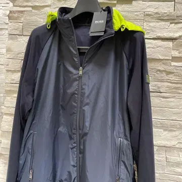Hugo BOSS 새상품 후드 부착 블루종