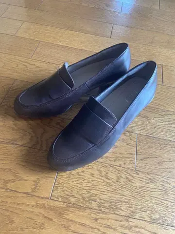 fitfit 다크 브라운 로퍼 힐 포함