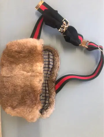 딕셔너리 퍼 바디백