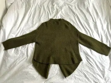 nano universe 짙은 녹색 스웨터