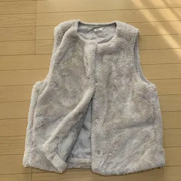 베이지 퍼 슬리브리스 베스트