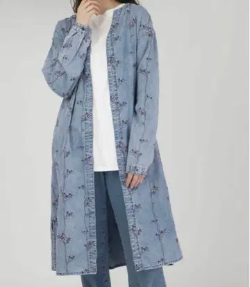 그라니프 데님 가운 자수 꽃무늬