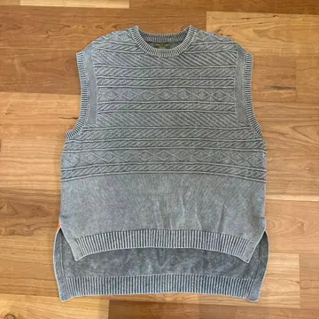 UNSTUDIED 슬리브리스 베스트