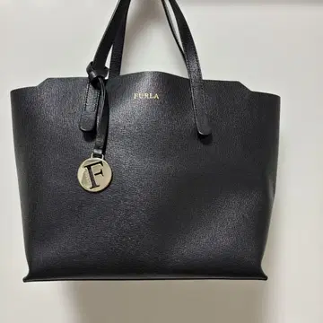FURLA 블랙 토트백 훌라 핸드백
