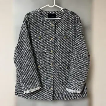 새상품급 Re:EDIT 트위드 노카라 프린지 자켓 M 골드 버튼