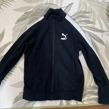 PUMA 블랙 집업 저지