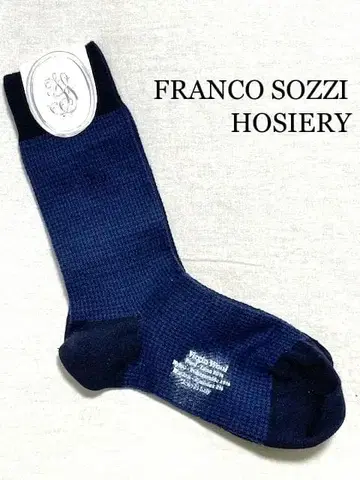 택 포함 새상품 FRANCO SOZZI 네이비 패턴 삭스