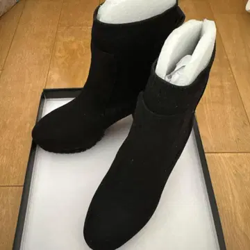 cherimi 통굽 힐 블랙 부츠