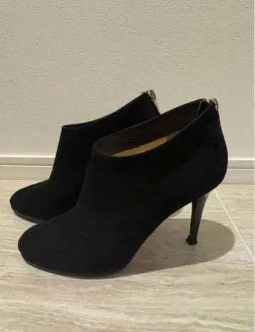 지미추 JimmyChoo 블랙 스웨이드 부티 37