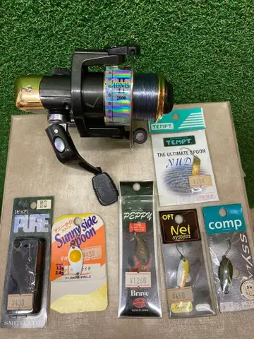 IONIS II 2000 스피닝 릴과 루어 6세트 낚시