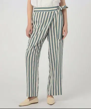 완판템 투모로우랜드 랩 팬츠