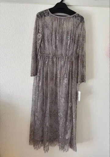 미사용 새상품 ROSSO 배색 레이스 미디 드레스