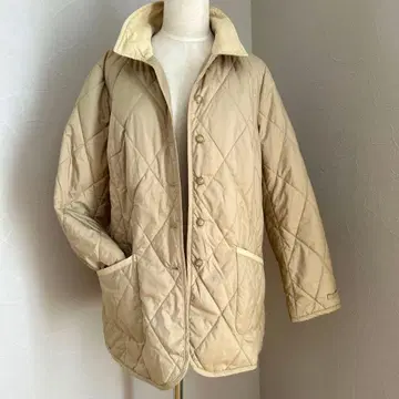 새상품급 얇은 소재 퀼팅 자켓 베이지 11~13호