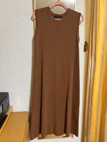 브라운 슬리브리스 니트 원피스 32