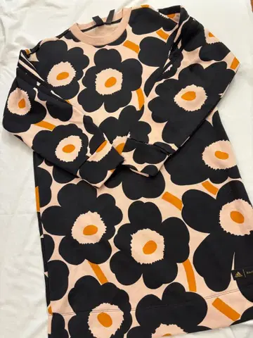 마리메꼬 xadidas 긴팔 무릎 기장 원피스