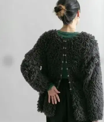 미사용 새상품 KBF 플러피 후크 상의