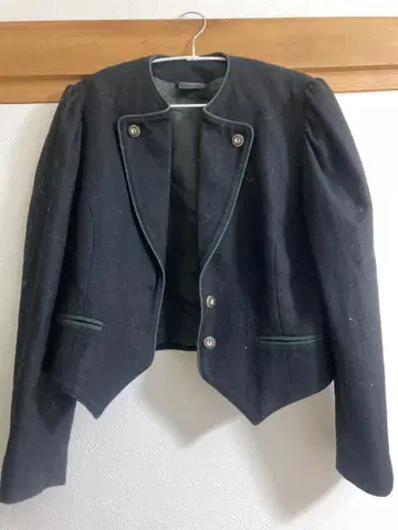 Altenbenner 블랙 자켓