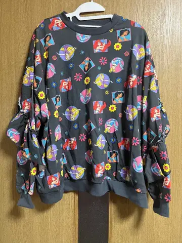 시마무라 리트씨 캐릭터 패턴 프릴 트레이닝복