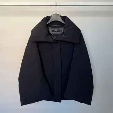 유니클로 플러스 J 하이브리드 다운 자켓 블랙 M