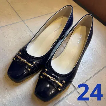 REGAL 미사용에 가까운 펌프스