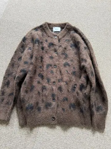 새상품 CLANE MOHAIR LOOSE KNIT CARDIGAN