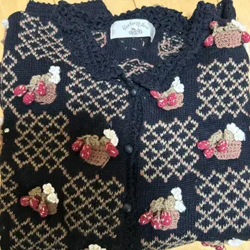 딸기 장식 가디건 블랙 면 100%