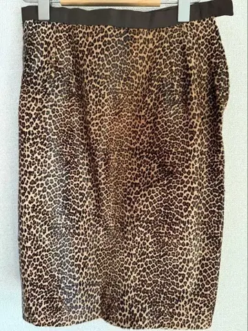송치 표범 무늬 타이트 스커트 US 8 사이즈