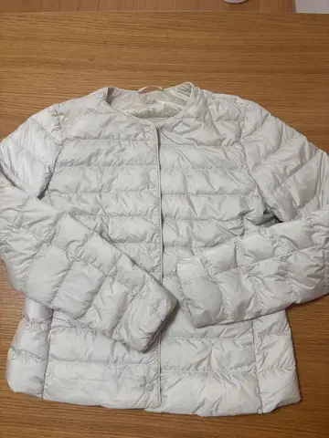 울트라 라이트 다운 자켓 라이트 베이지 s 사이즈