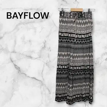 베이플로우 기하학 패턴 와이드 팬츠 허리밴딩 끈 스칸츠 M 사이즈