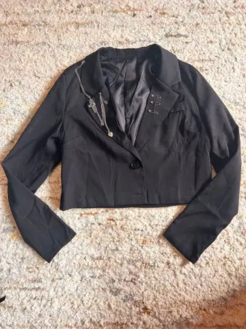 블랙 크롭 자켓 체인 포함