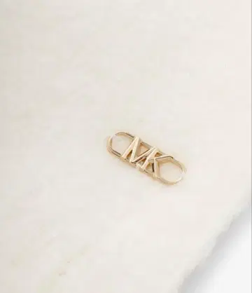 새상품 마이클코어스 머플러