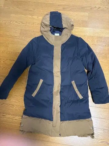 BEAMS 다운 코트 바이컬러