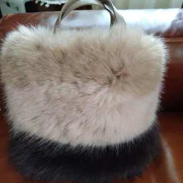 인조 모피 미니백 베이지 옅은 핑크 다크 브라운