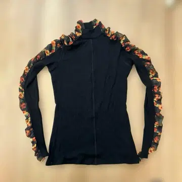 Desigual 꽃무늬 프릴 터틀넥 L