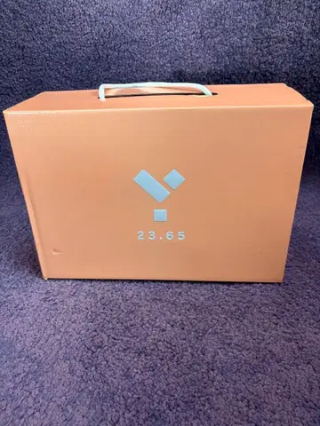 23.65 통굽 화이트 스니커즈