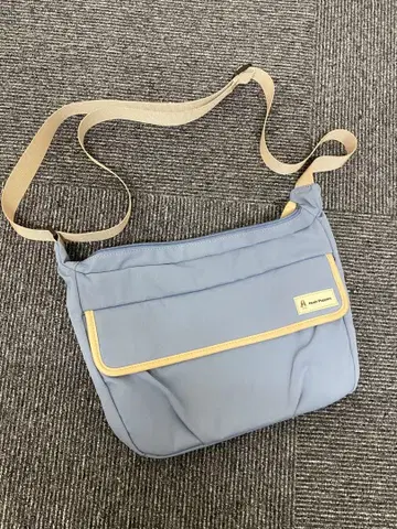 hush Puppies 숄더백