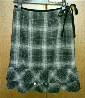 갤러리 비스콘티 스커트